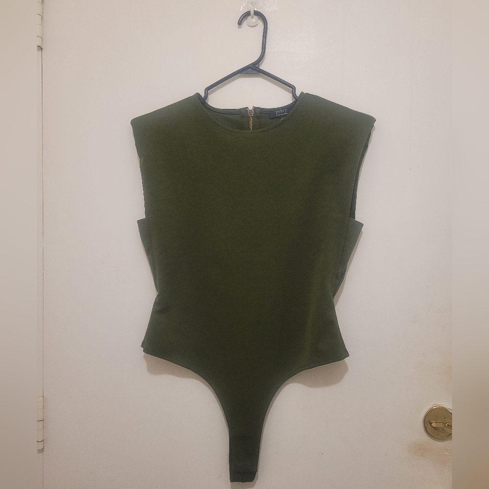 Privy Olive Green Bodysuit – Size L